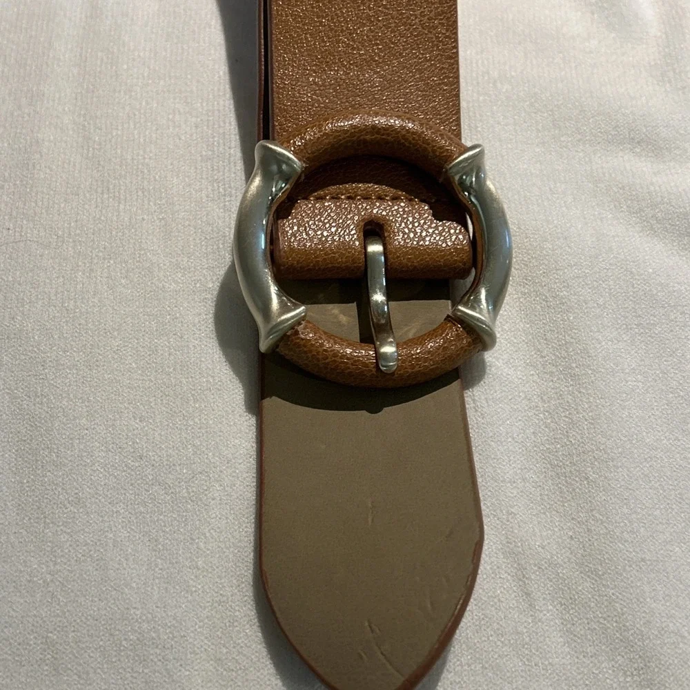 Talbots Women Belt Size XS Brown Camel Leather Exterior Gold Bamboo Buckle XS-Sm